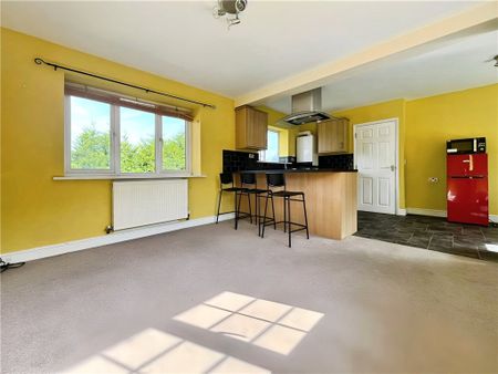 Glebe Way, Hanworth, Middlesex, TW13 6HH - Photo 5