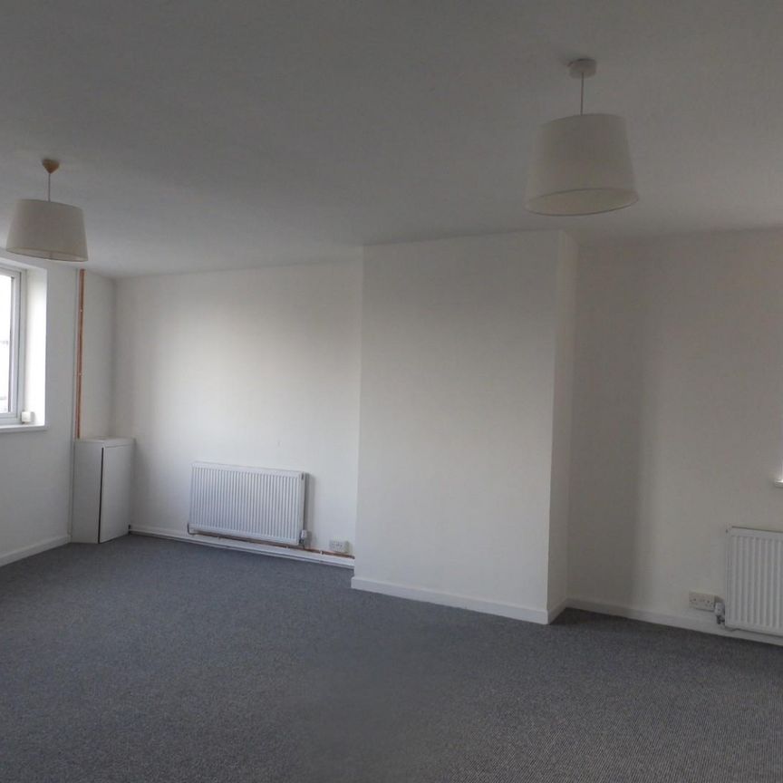 2 bedroom Flat To Let Total Size: 1034 SQ FT - Photo 1