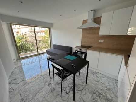 Appartement meublé 1 pièce (studio) - 24m² - Photo 2