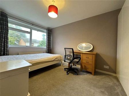 Eton Place, Farnham, Surrey, GU9 - Photo 2