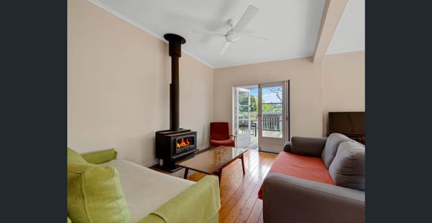 THE PERFECT SUMMER HOUSE - Photo 1