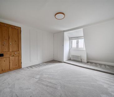4 bedroom townhouse to rent - Photo 5