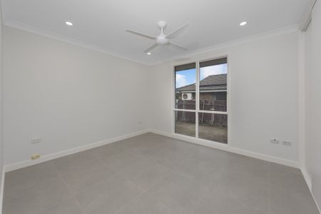 Modern 3 bedroom house - Photo 4