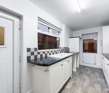 2 bedroom end of terrace house to rent - Photo 6