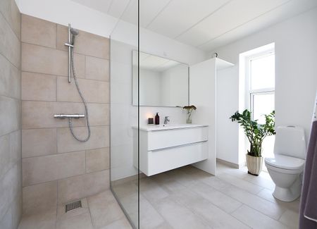 5 værelses rækkevilla med central beliggenhed - Foto 2