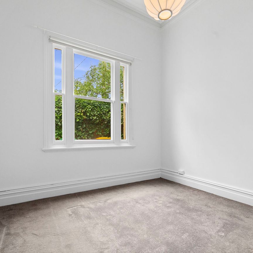 1 St James Road, Armadale. - Photo 1