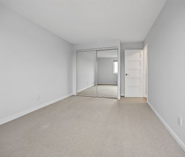 For Lease - 1100 AMBLESIDE Drive Unit# 1006, Woodroffe, Ontario - Photo 4