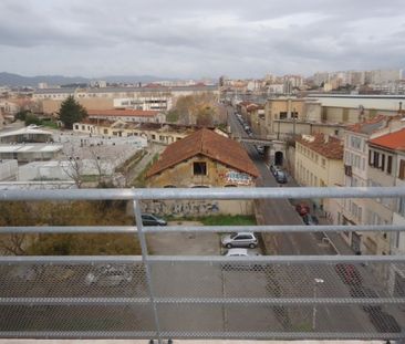 Location Studio Terrasse Marseille 3ème - Photo 5