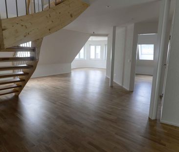 Moderne, sanierte 3.5-Zimmer-Maisonettewohnung zu vermieten! - Photo 2