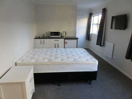 Fully furnished studio units are now ready for discerning tenants. - Photo 4