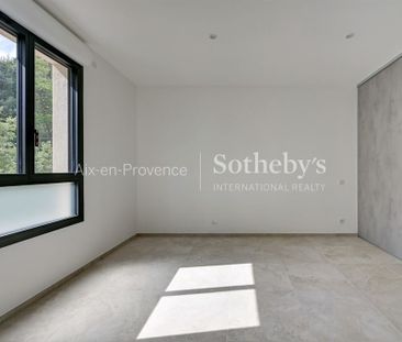 Maison • Aix-en-Provence - Photo 3