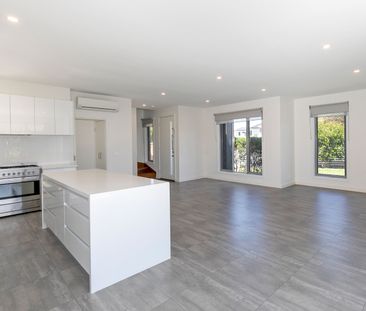 Spacious 3-Bedroom Home with Modern Amenities in Thomastown - Photo 1
