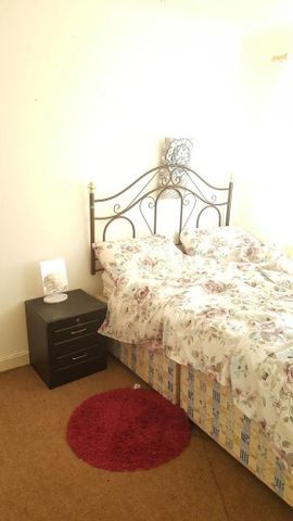 2 bedroom townhouse to rent - Photo 3