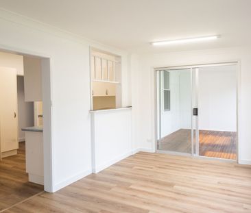 Family sized 3-bedroom home right near the beach in Nelson Bay! - Photo 6