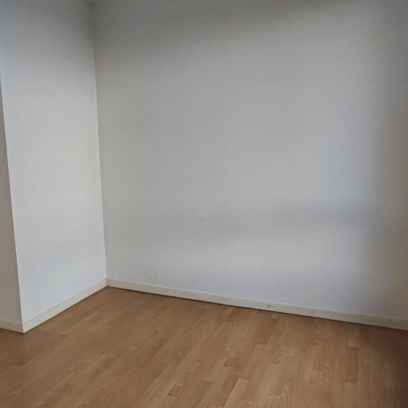 Location Appartement 2 pièces 58m² ELBEUF 76500 - Photo 1