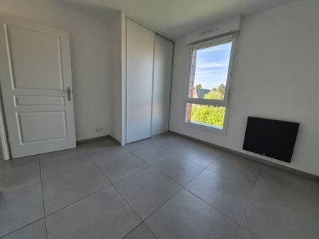 Location Appartement 2 pièces 53m² WASQUEHAL 59290 - Photo 2