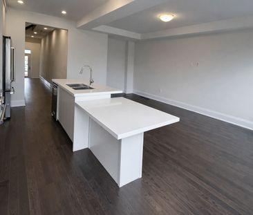 For Lease - 37 Schmeltzer Crescent, Richmond Hill, Ontario - Photo 5