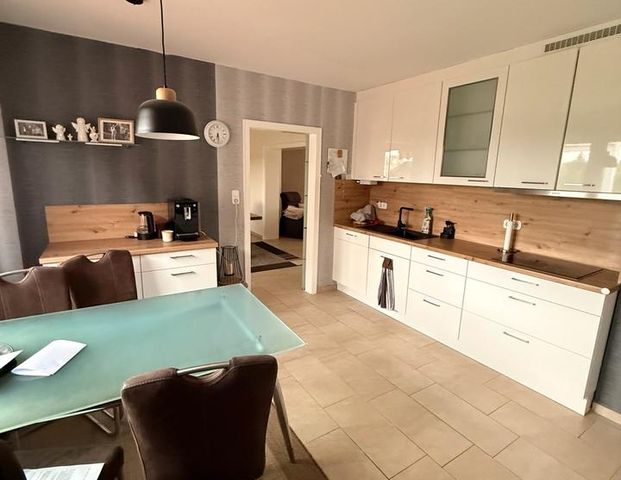 Schöne Erdgeschosswohnung im 2 Familienhaus mit Garten in Lünne - Photo 1