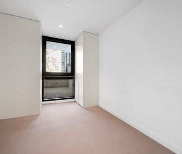 Beautifully Designed Unit, Great Location! - Photo 4