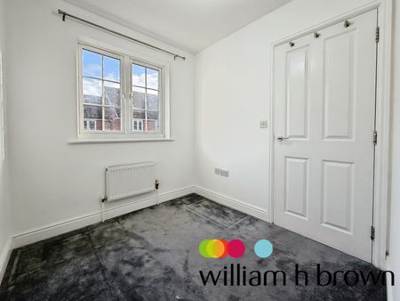 Radvald Chase, Colchester - Photo 3