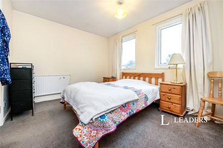 2 bedroom house to rent Hills Close, Great Linford, Milton Keynes, Buckinghamshire, MK14 - Photo 4