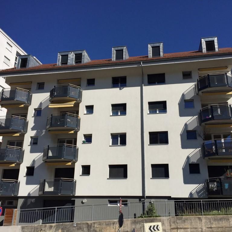 Magnifique appartement de 3,5 pièces au 2ème étage avec balcon. - Foto 1