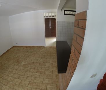 Location Appartement 2 pièces 47m² CAYENNE 97300 - Photo 5