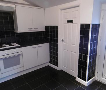 2 bedroom terraced house to rent - Photo 6