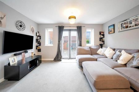 2 bedroom end of terrace house to rent - Photo 5