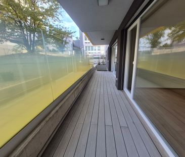 2PCES RECENT IN THE CITY CENTER - Photo 1