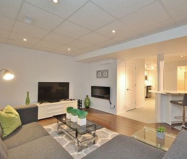 For Lease - 19 Summerwind Crescent Unit# B, Barrhaven, Ontario - Photo 2