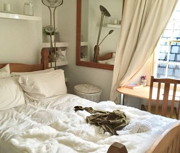 4 Bed Terraced House, Student House - James Place, BS8 - Photo 4