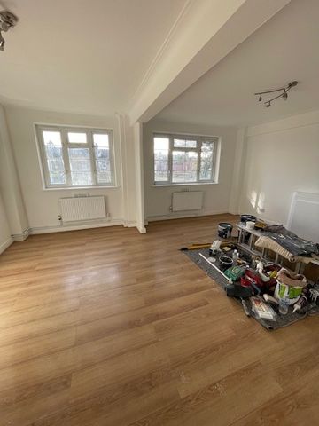 2 Bed Flat, Ashford Court, NW2 - Photo 5