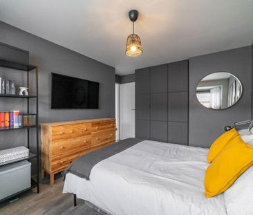 3 bedroom semi-detached house to rent - Photo 4