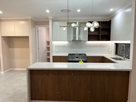 Stunning Brand New Home Overlooking Tranquil Bushland - Photo 5