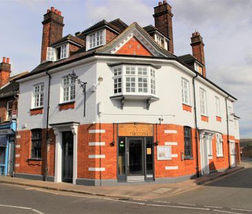 3 bedroom flat to rent - Photo 5