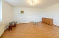 Priestranný 2,5i byt 72m2, s terasou, parkovaním a v príjemnej lokalite - Photo 2