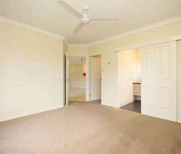 Large Airconditoned Family Entertainer - Huge Patio - Double Gate S... - Photo 5