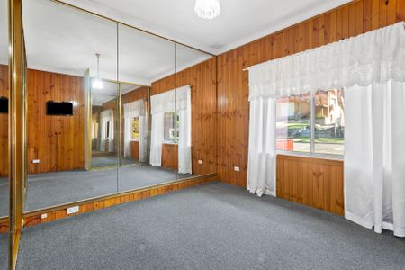 Family Home in Quiet Location - Photo 3