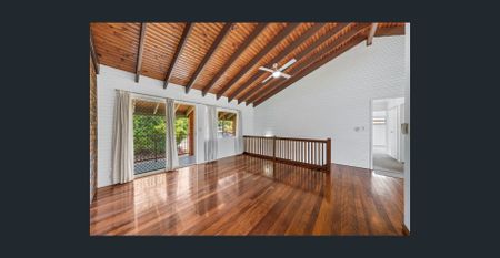 Perfectly Located Large Family Home - Photo 3