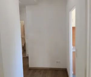 Kleine Wohnung in ruhiger Lage im 23. Bezirk (Nähe Bahnhof Liesing) - Photo 2