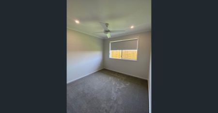 Coastal Meets Lakeside – Stunning New 4-Bedroom Home - Photo 5