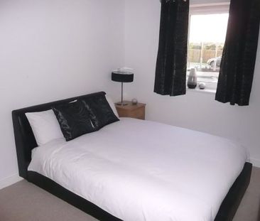 Lunar, 289 Otley Road, Bradford, West Yorkshire, BD3 - Photo 2