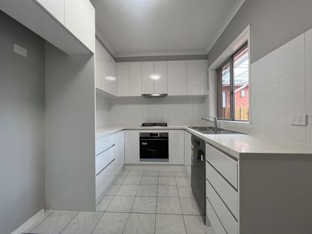 Fully Renovated 2BR Villa Unit With All The Bells & Whistles - Photo 3
