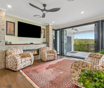 LUXURY FAMILY LIVING WITH POOL, LIFT & INDEPENDENT LIVING / PROFESSIONAL SUITE - Photo 4
