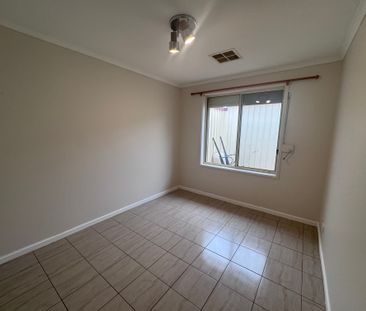Spacious 6 bedroom family home! - Photo 3