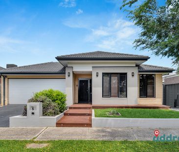 Modern Family Living in a Quiet Clyde North Court - Photo 6