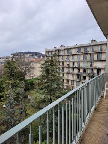 Location Appartement 3 pièces 83m² ST GERMAIN EN LAYE 78100 - Photo 5
