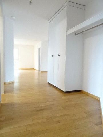 Moderne 4.5-ZW im 1. OG (ohne Lift) à 99 m² - Foto 4
