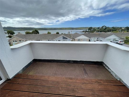 3 bedroom apartment to rent - Photo 1